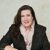 Professor Melanie Johnston-Hollitt
